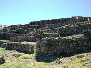 Ruinas incas en la Isla del Sol, Bolivia.