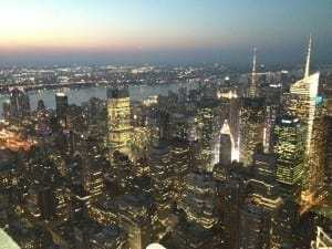 Vista noturna de NY, Empire do State, NYC.