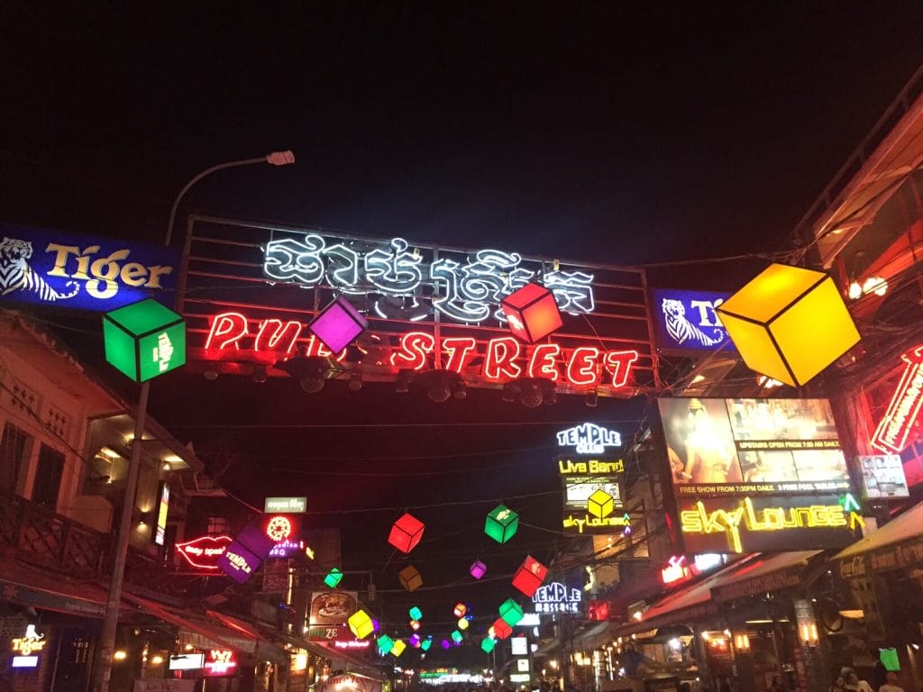 Pub Street, Siem Reap, Camboja