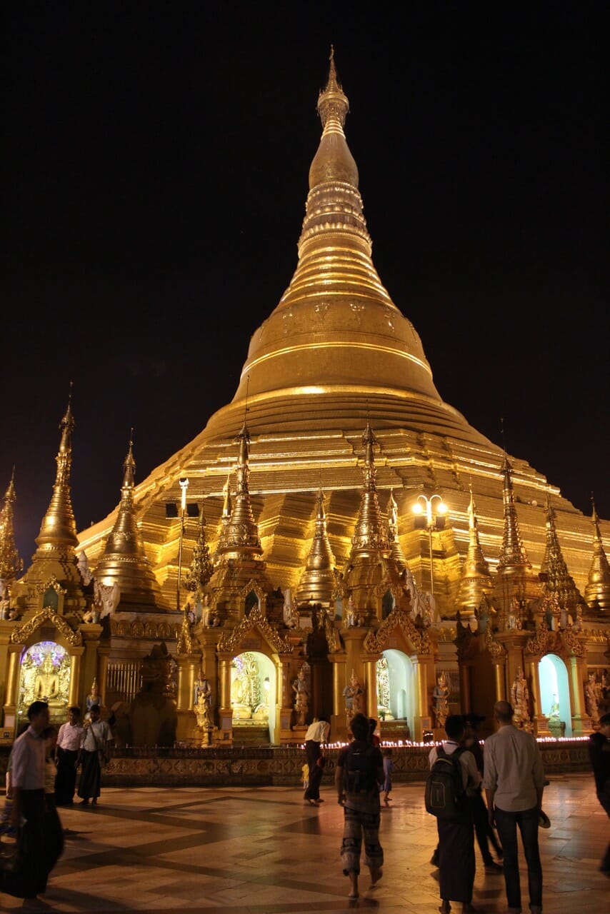 Shwedagon Pagado, Yangon