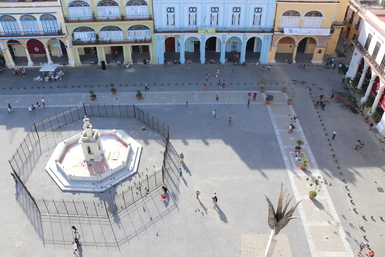 walking tour in havana