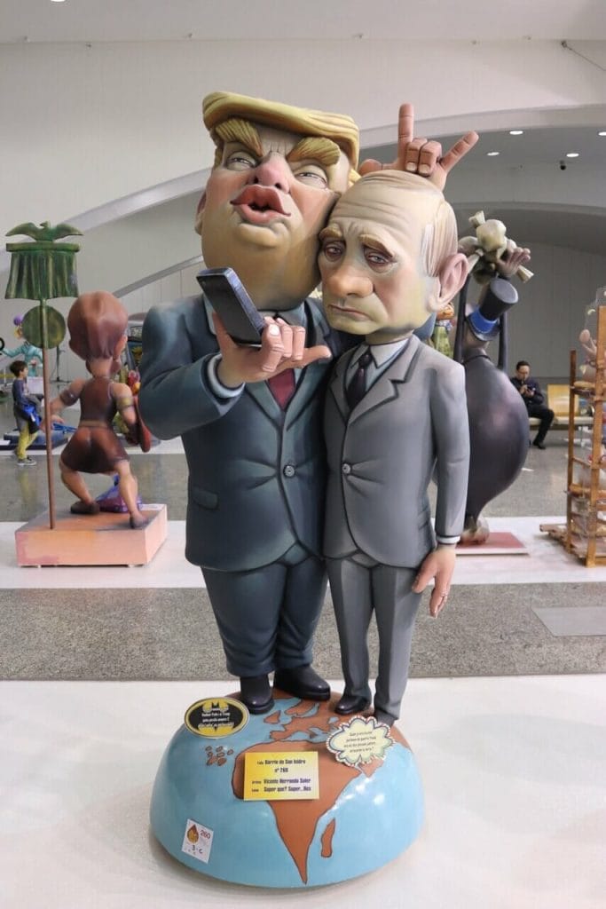 Trump y Putin también estaban presente en la Exposición del  Ninot de 2018. 