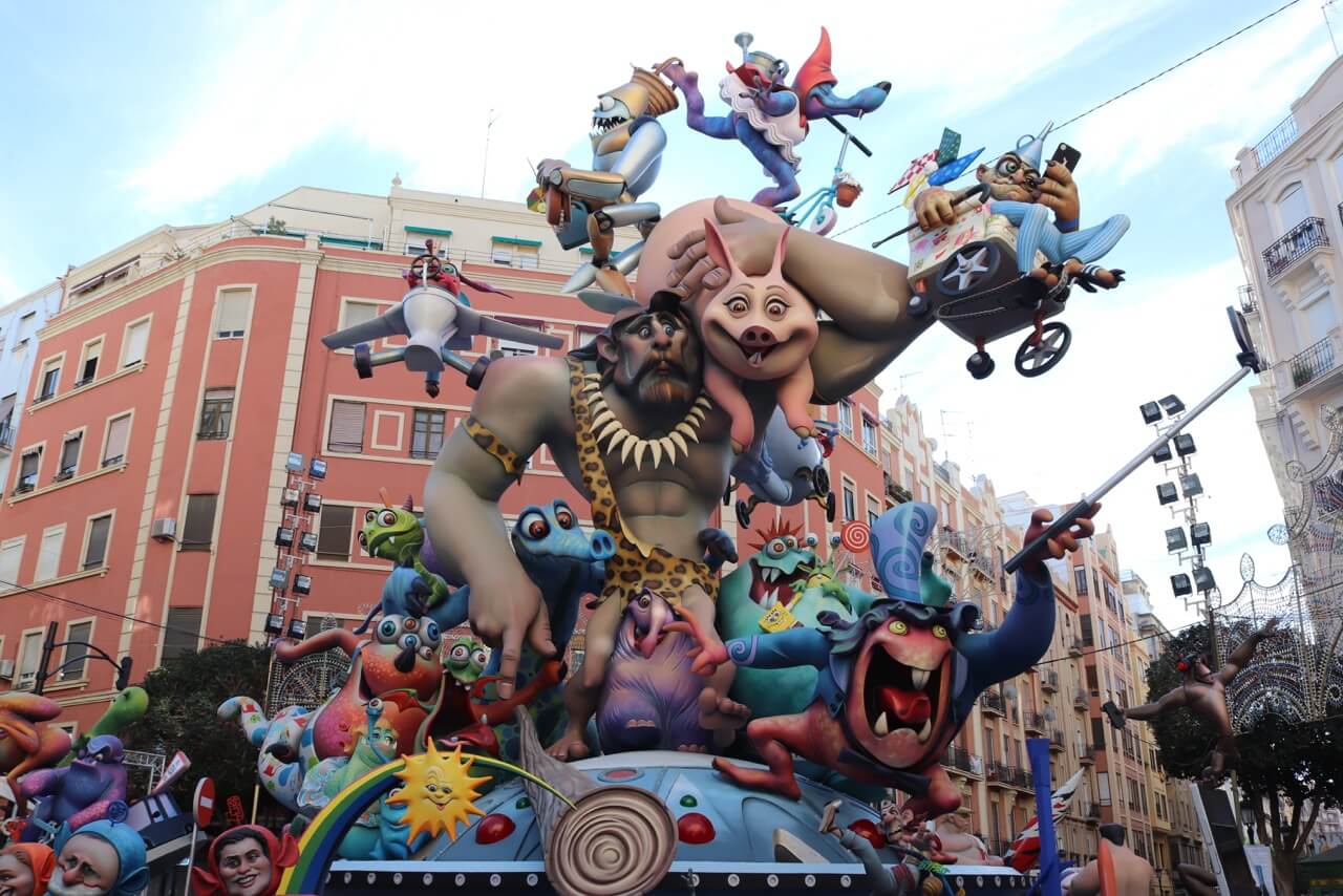 Falla Sueca - Literato Azorín. Artista: Vicente Llácer Rodrigo S.L.