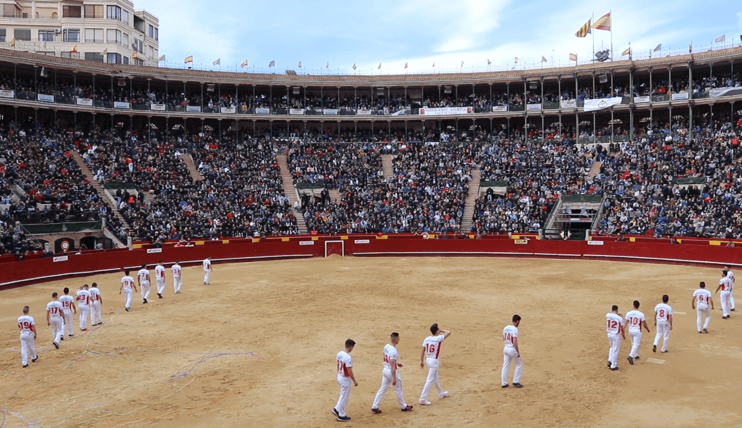 bullfighting-valencia-spain-recortes