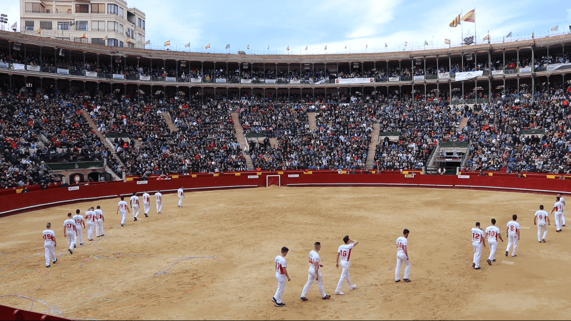 bullfighting-valencia-spain-recortes