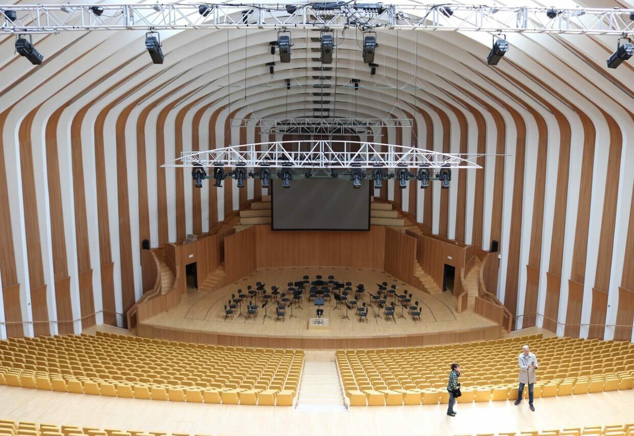 One of the main halls visited during the guided tour.