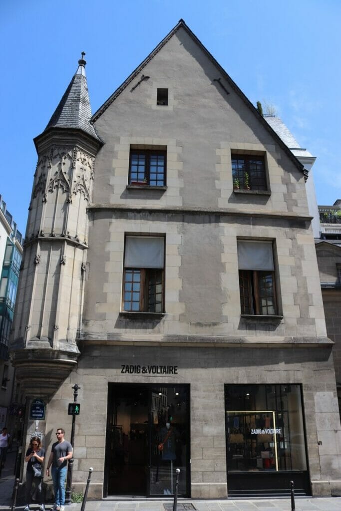 The picturesque Zadie & Voltaire store in Les Marais. 