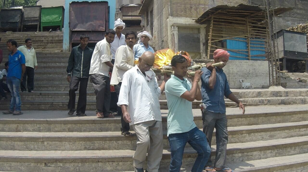 Varanasi Viajar é sair da zona de conforto