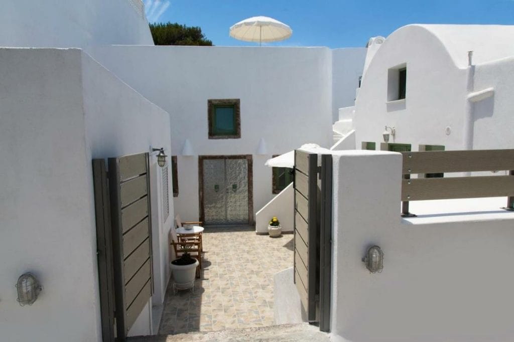 Ayoba Santorini