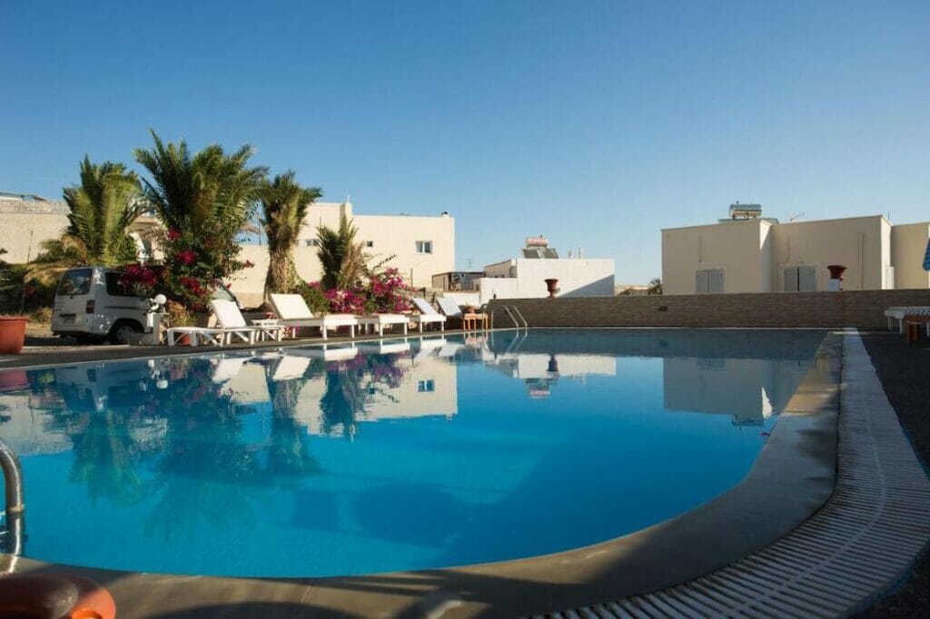 Hotel Thirasai's swimming pool, Fira, Santorini
