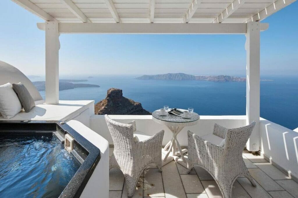 Superior suite with a hot tub and caldera view at Iliovasilema Hotel and Suites, Imerovilgi, Santorini