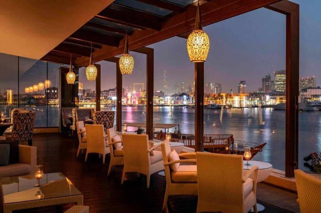 Restaurante Sheraton Dubai Creek Hotel & Towers, Deira, Dubái