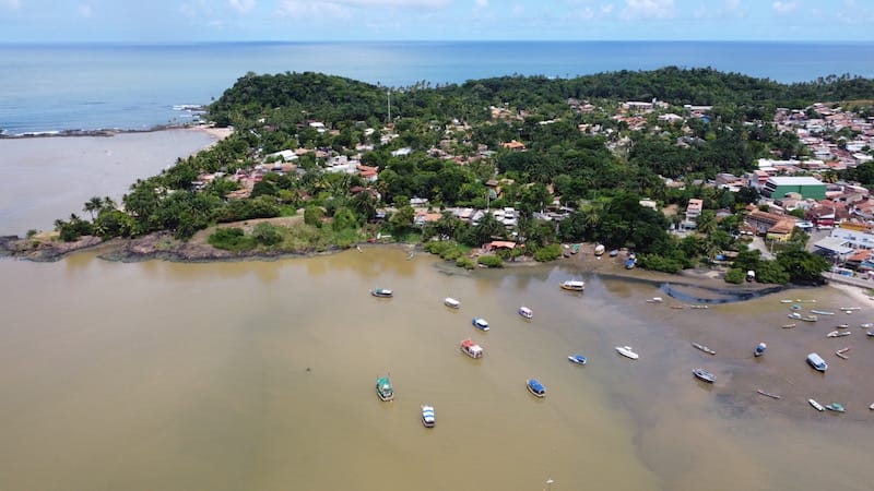 Vista aérea da região central de Itacaré, Bahia